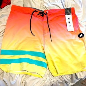 Men’s Hurley Boardshorts!